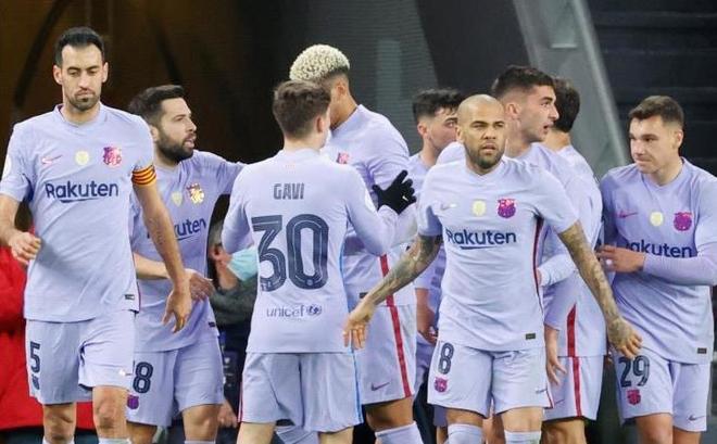 开云体育服务-里程碑夜法兰克福单刀错失，国王杯转会期刷纪录，目标明确，数据趋势出现新变化的简单介绍